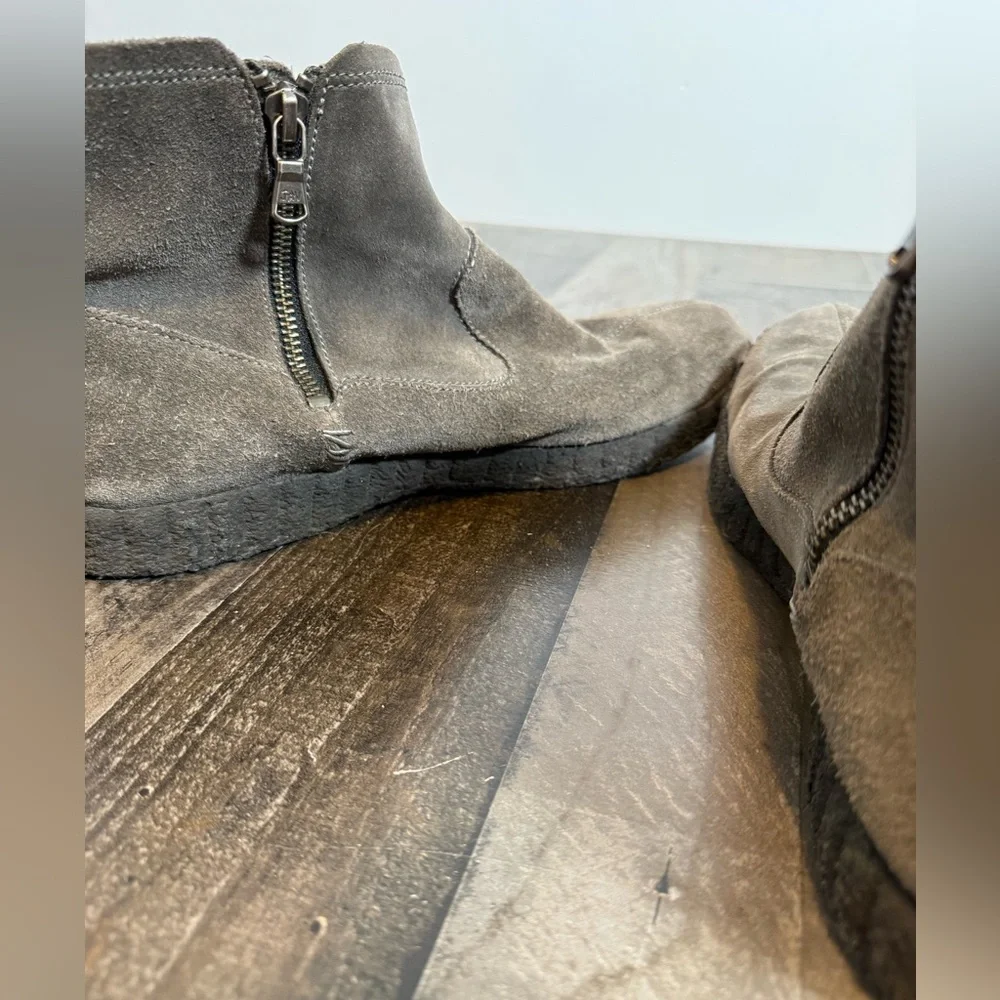 John Varvatos USA Suede‎ Zip Ankle Boots Crepe Sole Distressed Brown Men’s 9.5